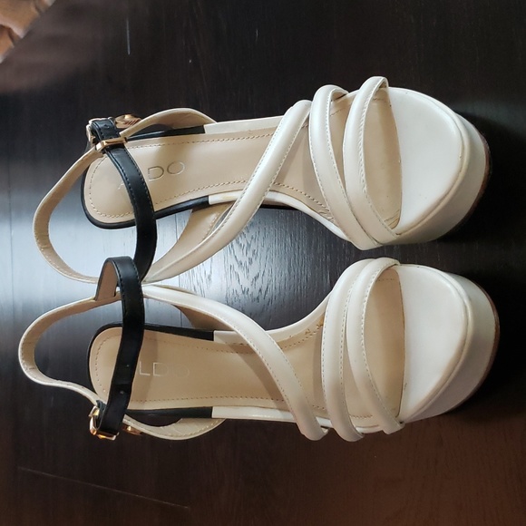 Aldo Nomble Size 8 Black & White Heel - Picture 2 of 5